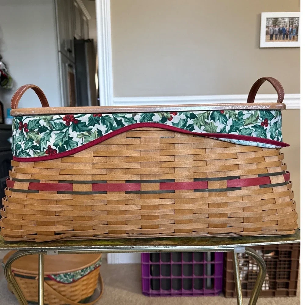 Longaberger Treasures Basket Holly Liner Wood Lid Protector 2002 Handwoven USA
